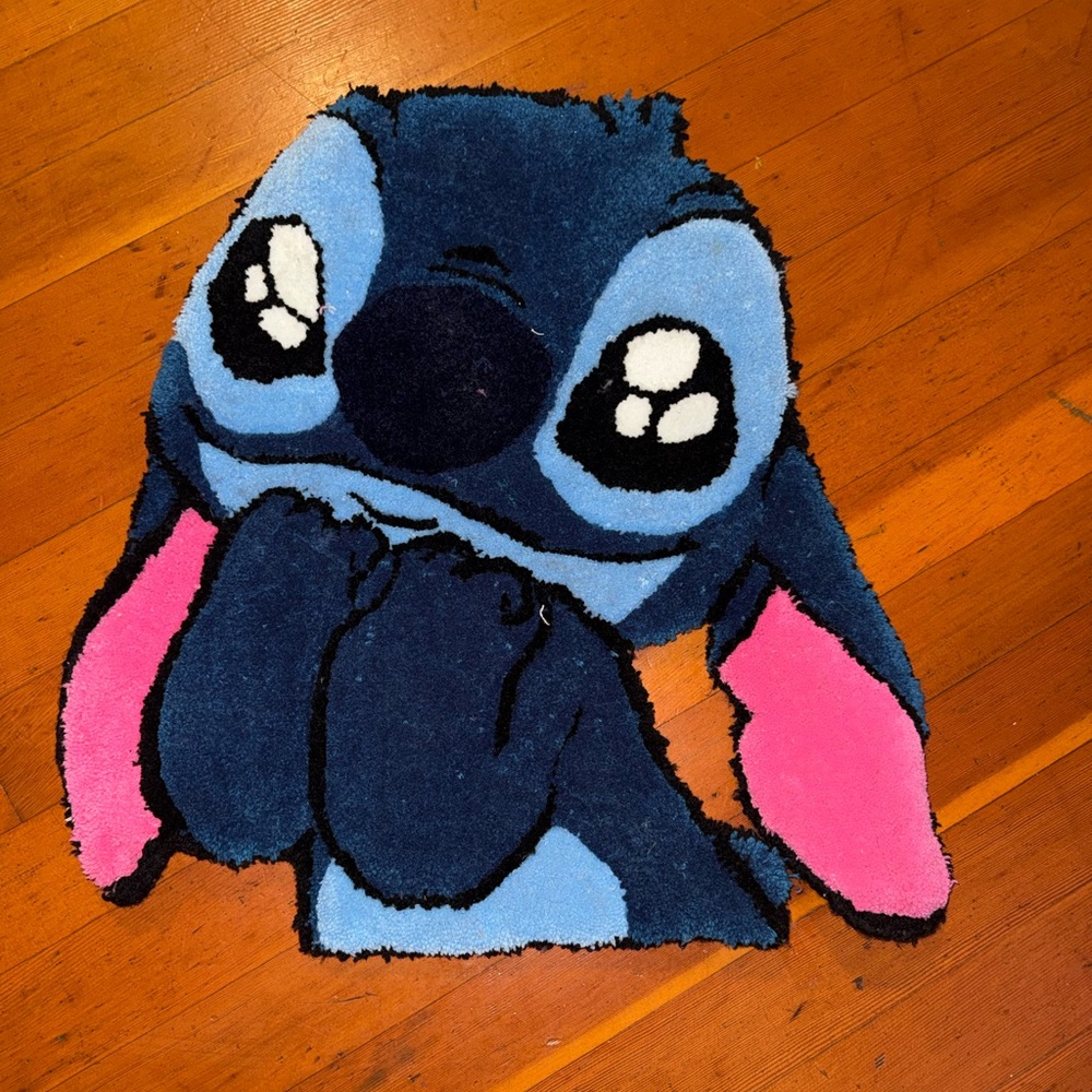 Stitch Tuft Rug - Picture 2 of 2